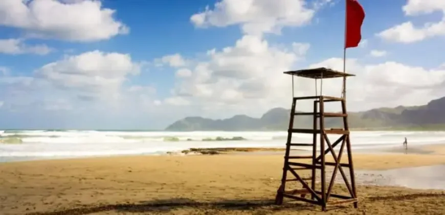 Costa Rica Beach Safety Warnings Intensify as Holy Week Crowds Grow