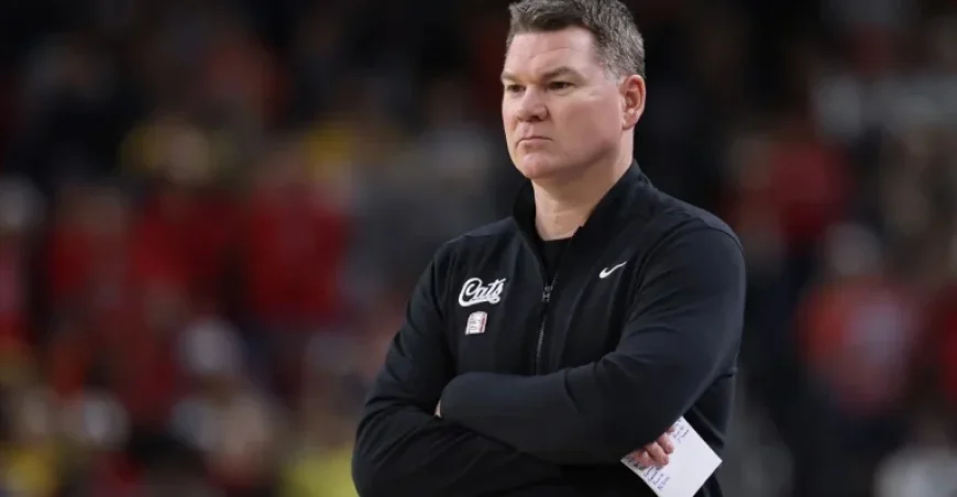 Arizona’s Tommy Lloyd, Players React to NCAA Semifinal Loss Against Michigan