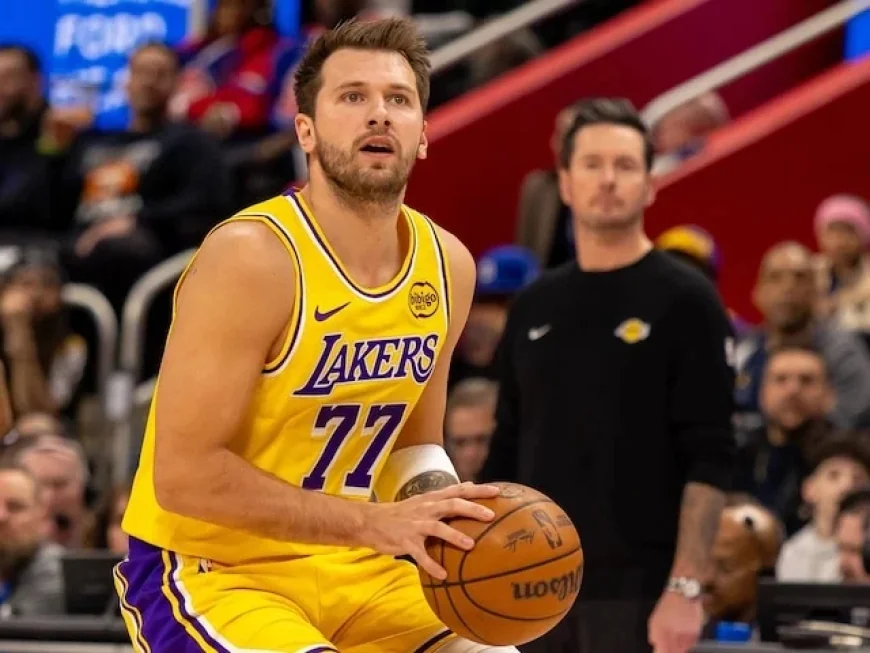 Lakers Adjust Strategies as Doncic and Reaves Sit Out