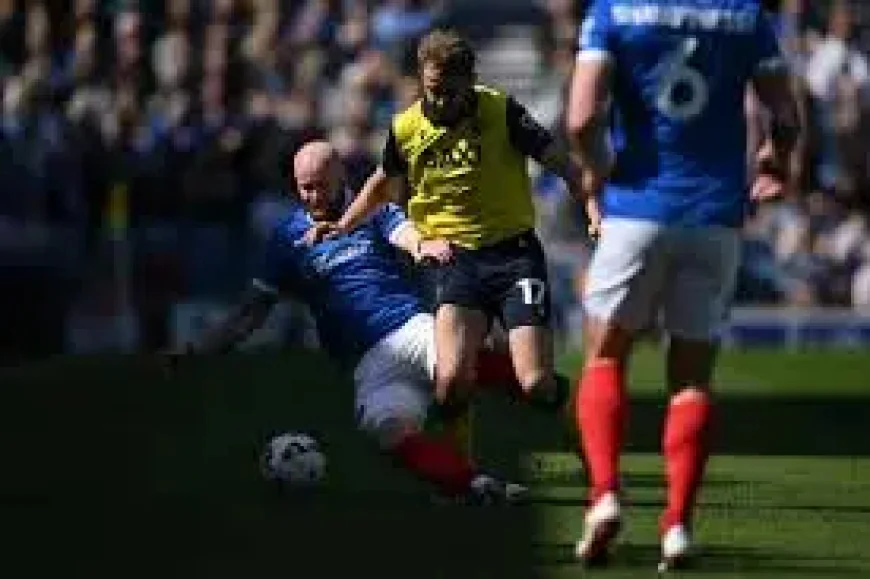 Connor Ogilvie red card sparks drama in Portsmouth v Oxford as Blues face 73 minutes with 10 men