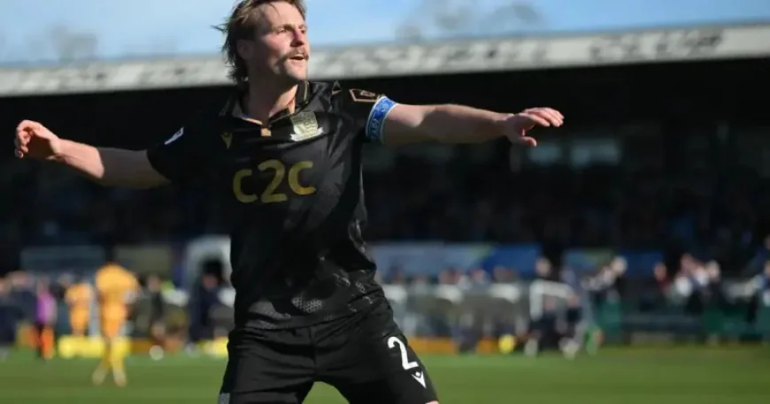 Southend United seal 3-0 Sutton win as play-off push gains urgency