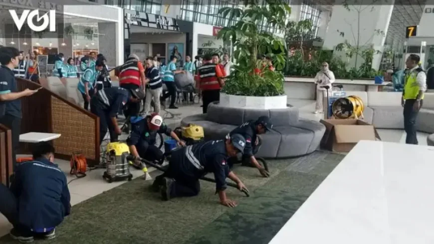 Airport Roof Collapse as Weather Disrupts Soekarno-Hatta Operations