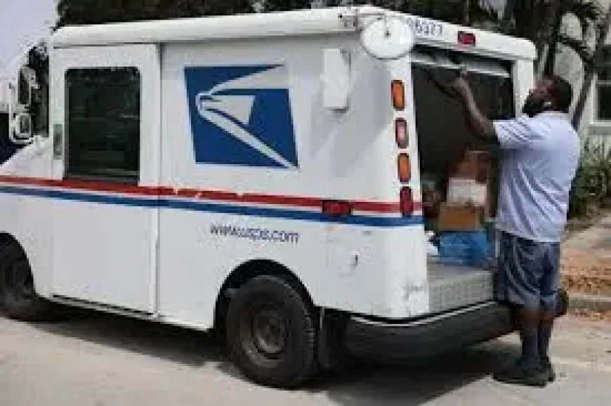 Amazon Us Postal Service Deal Draws Attention as Delivery Talks Tighten