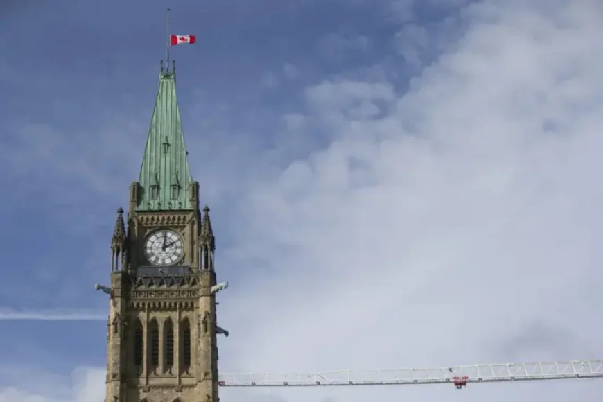 Fonctionnaire as the retirement shift gains momentum