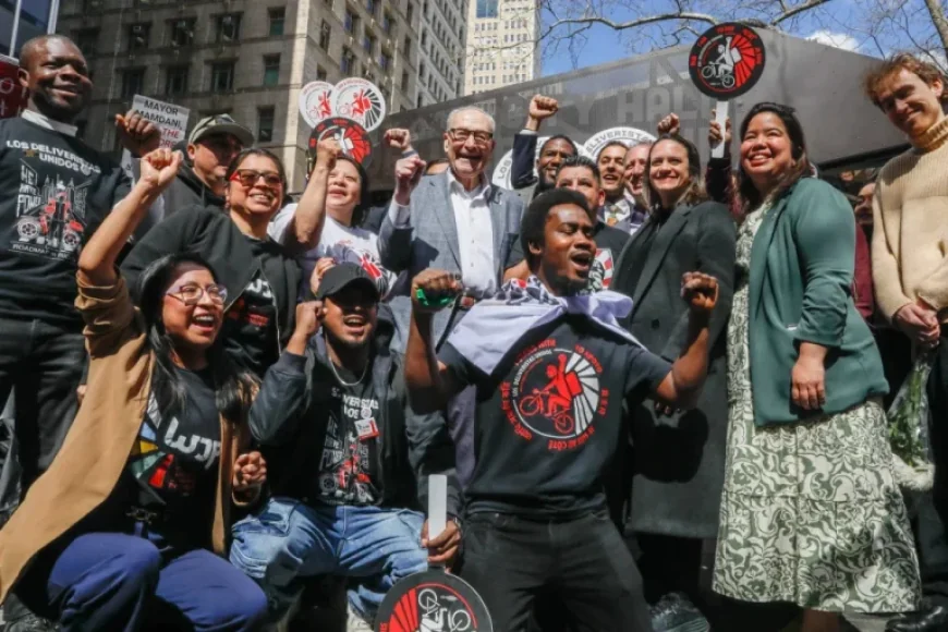 Schumer Praises Mamdani at Deliverista Hub’s Grand Opening