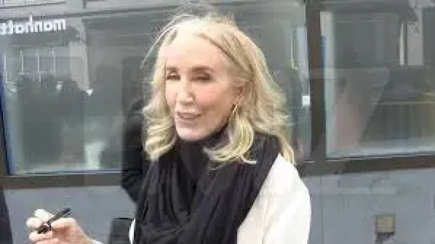 Felicity Huffman turns the script on her daughter in a telling family reversal