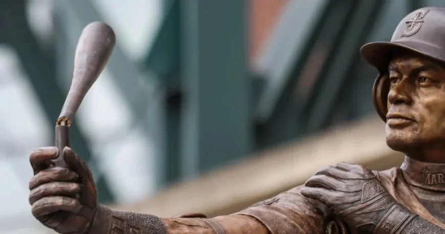 Seattle Mariners Unveil Ichiro Statue with Broken Bat in Flawed Ceremony