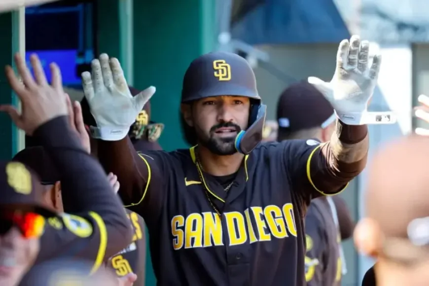 Gavin Sheets: Padres take series in Pittsburgh as playoff race tightens