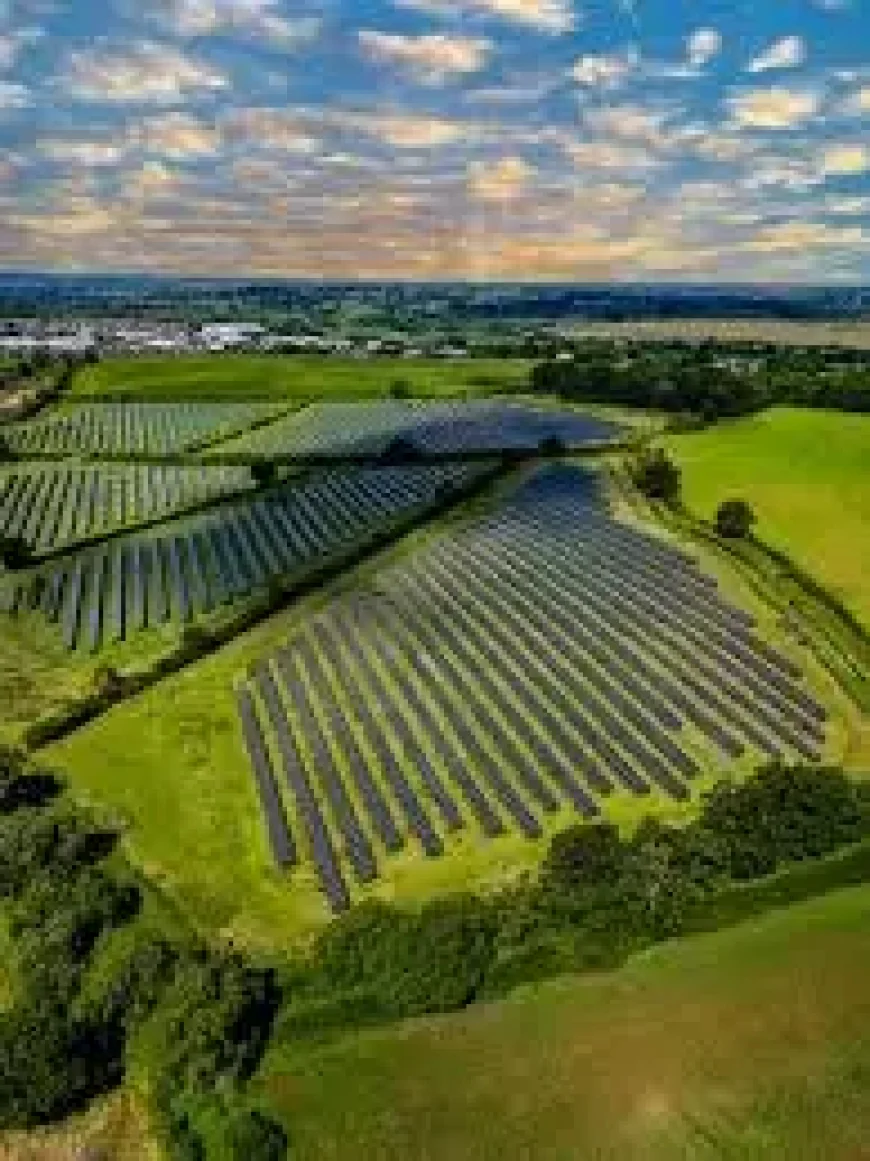 Energy Shock Spurs 3 Signs Britain’s Homes Are Turning Green Fast