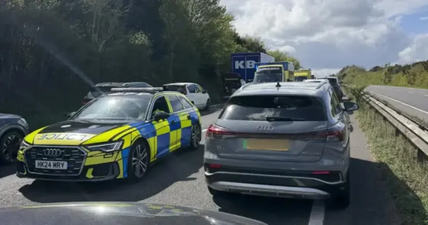 A303 Crash Forces Road Closure in Both Directions After Multi-Vehicle Collision