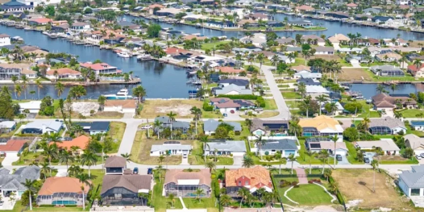 Sun Belt Home Prices Drop as Rust Belt Prices Surge: Discover Why