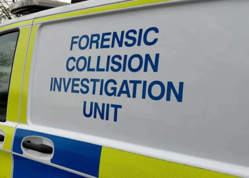 Leicester crash: Two teenagers die after car leaves bridge on M1