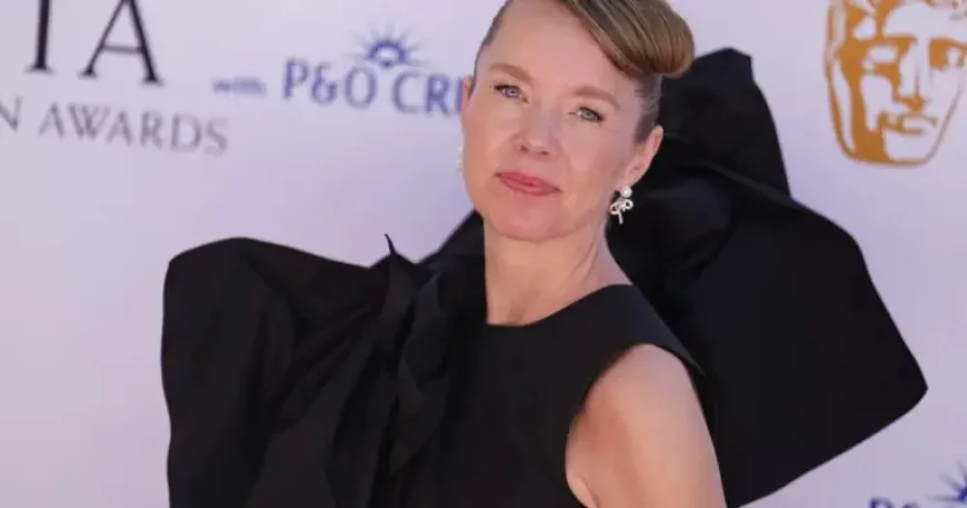 Anna Maxwell Martin and the 14.9 million clue: Why her late-night TV hesitation matters