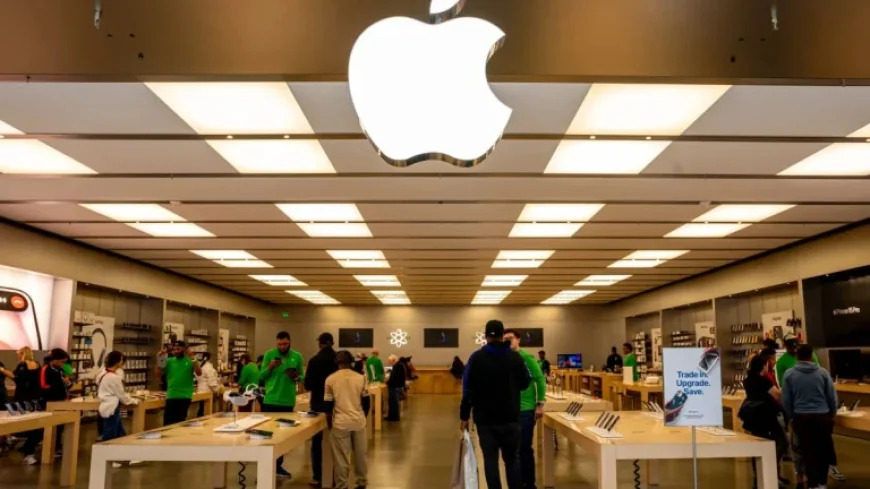 Apple to Close First Unionized Retail Store