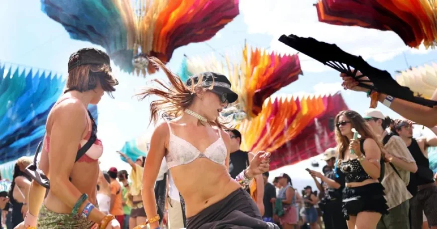 Stunning Photos from Coachella 2026’s 25th-Anniversary Weekend