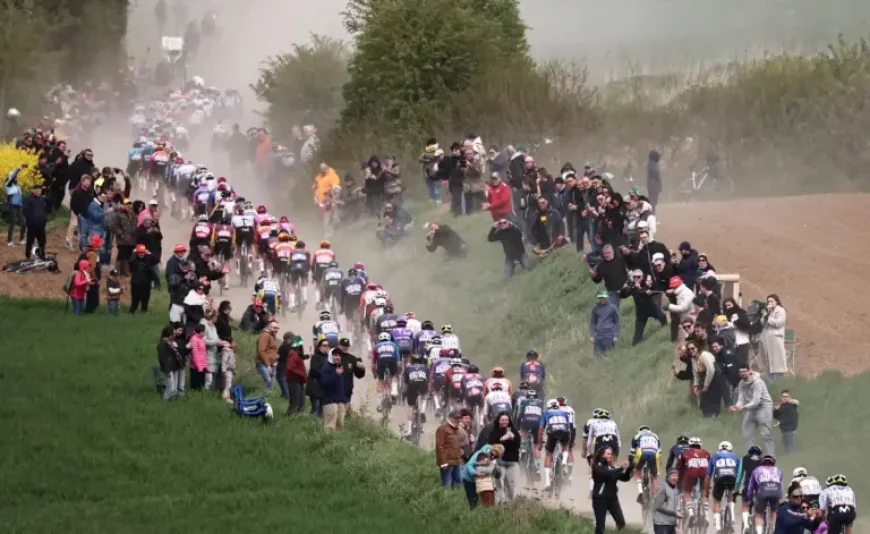 Paris Roubaix Live: 5 key race signals as early mechanicals reshape the day