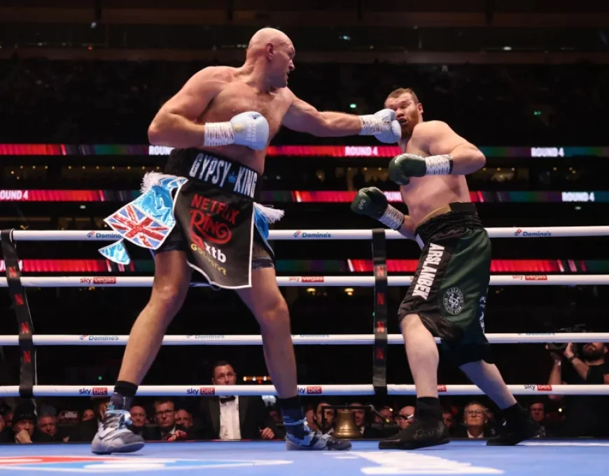 Tyson Fury Dominates Arslanbek Makhmudov in Ring Comeback Victory