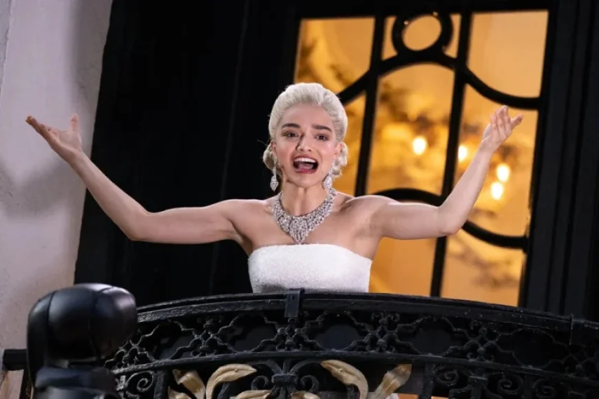 Paapa Essiedu and Rosamund Pike Win 2026 Olivier Awards