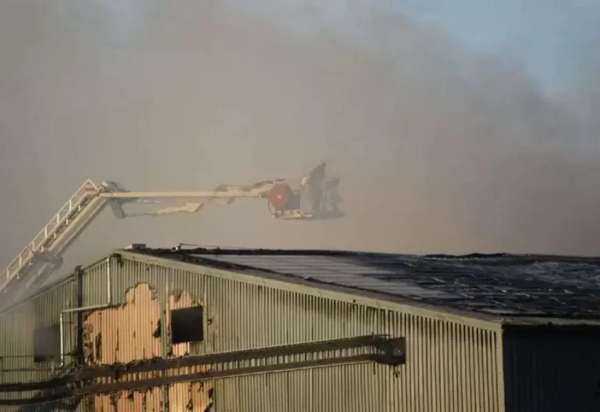Grantham fire near Ancaster: 6 crews battle blaze at business as smoke warning issued
