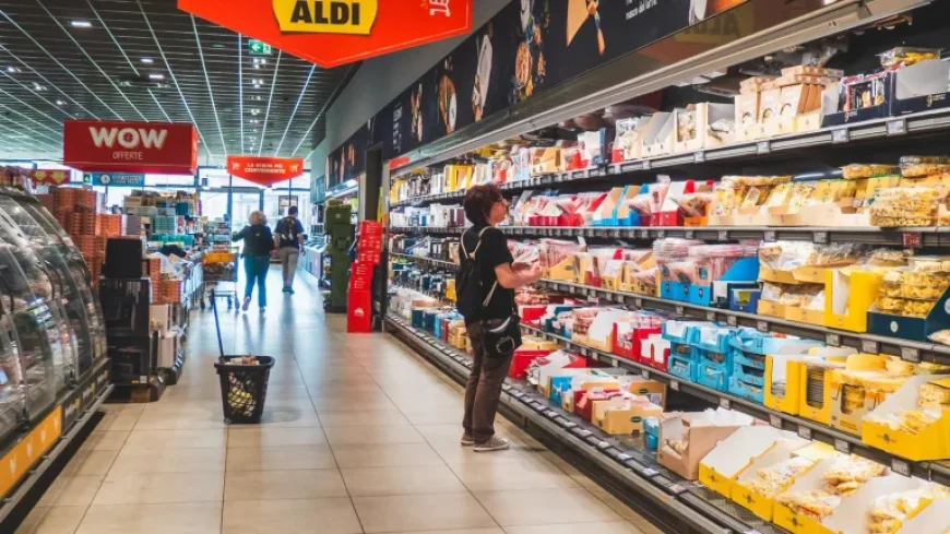 Aldi Shoppers Frustrated with Grocery Store Aisle Layout
