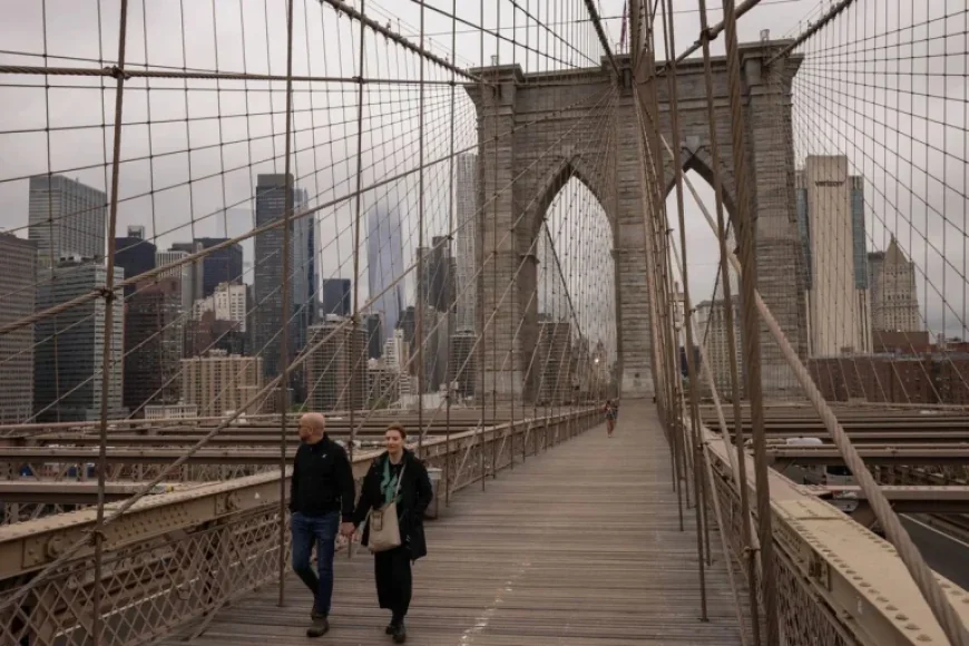 Treasuries Decline as Investors Evaluate Trump’s Iran Warnings