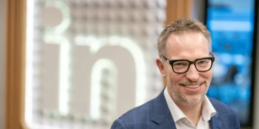 LinkedIn Launches AI Training, Challenges Emerging Startups