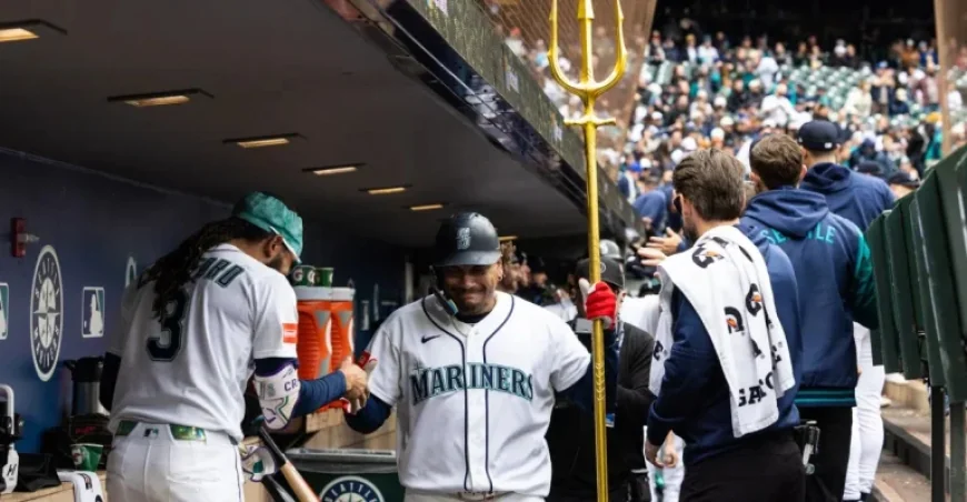 Seattle Mariners Dominate AL West Rivals, Astros Struggle