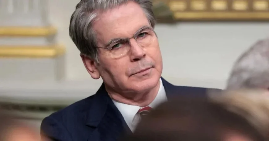 Treasury Secretary Bessent: US Should Await Conditions Before Cutting Rates