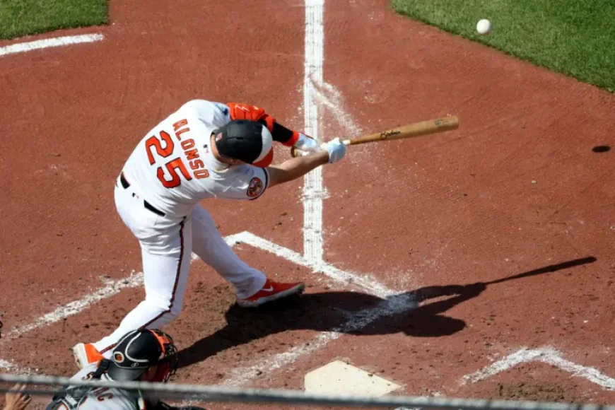 Samuel Basallo helps expose a Giants collapse that Baltimore turned into a 6-2 warning