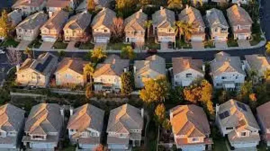 Us Mortgage Applications Rise as Rates Ease and Households Watch the Next Move