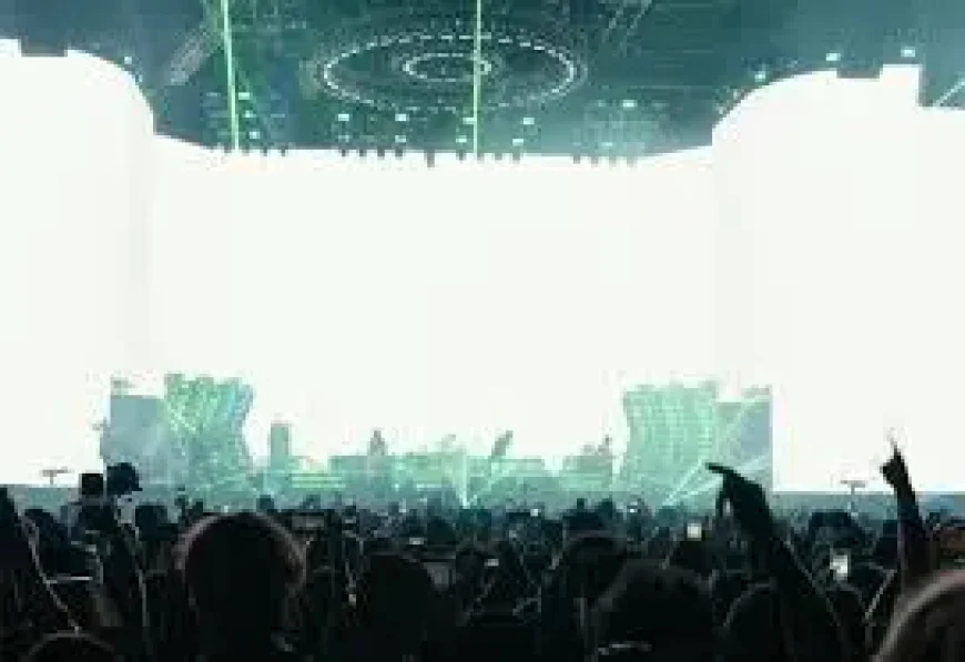 The Strokes Toronto concert announced for June 21