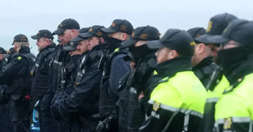 Albert Dolan and Fianna Fáil’s youngest TDs warn Government should act before protests erupt