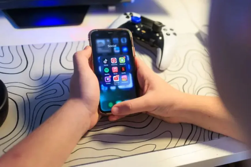 Gouvernement and the debate over a child protection line