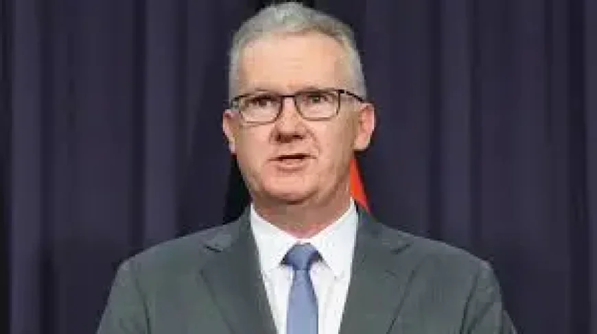 Immigration Turns Into a Defining Fault Line as Debate Hardens