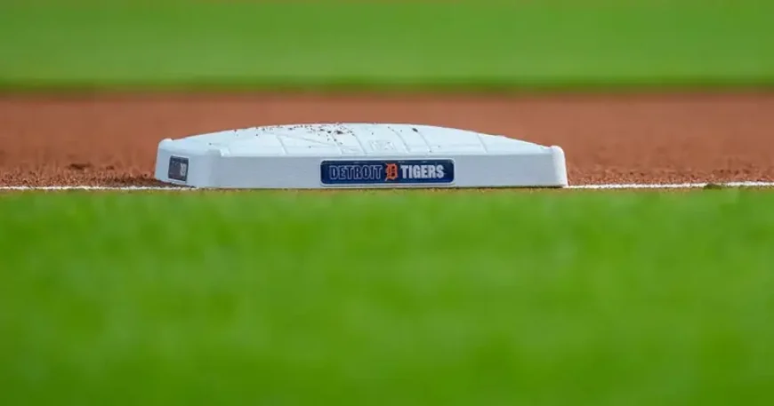 Riley Greene and the Tigers-Royals delay as 2:15 p.m. ET becomes the target