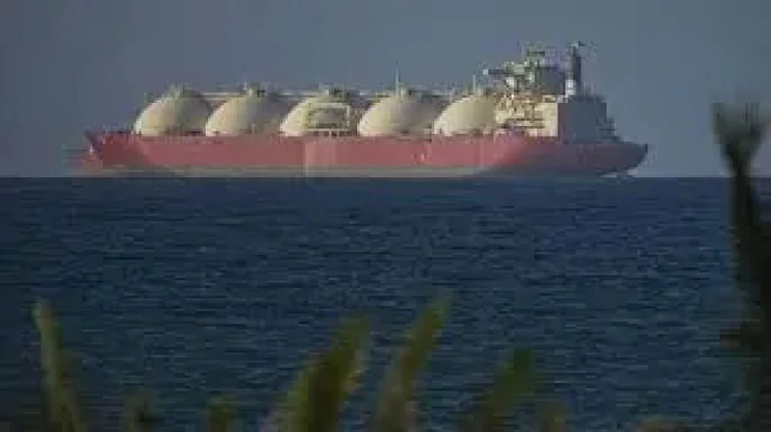 Hormuz Open, But the Market Reaction Exposes a Fragile Ceasefire