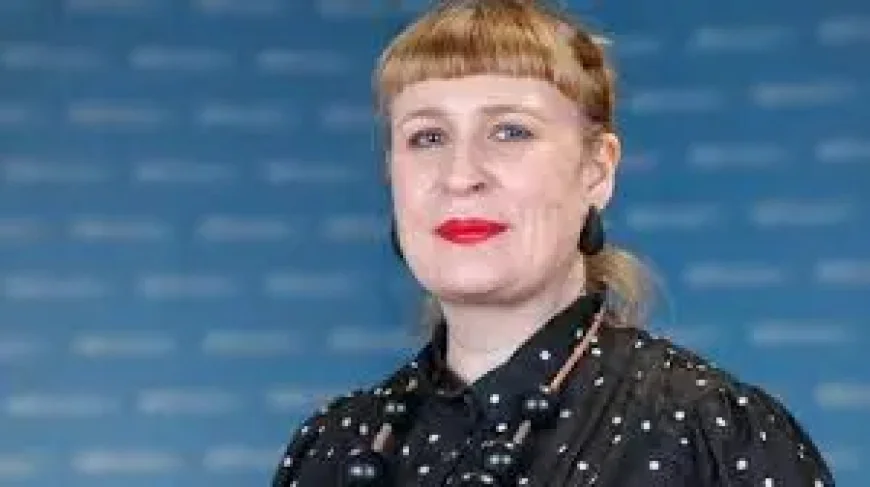 Jan Carson and the unsettling pull of Few and Far Between