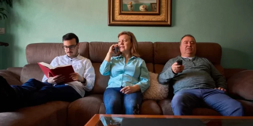 Concern Grows Over Economic Challenges Facing Non-College-Educated Men