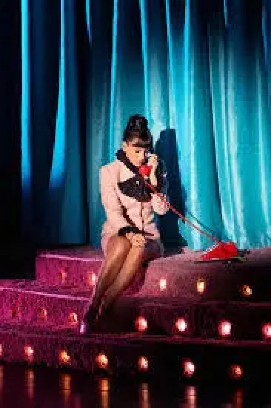 Lily Allen turns West End Girl into a live drama at the Orpheum