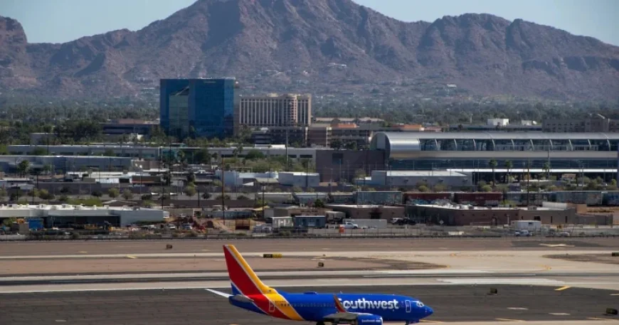 Low Visibility Triggers Ground Stop at Phoenix Sky Harbor Airport