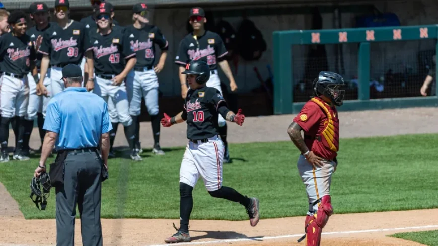 Huskers Sweep No. 12 USC in Dominant University of Nebraska Victory