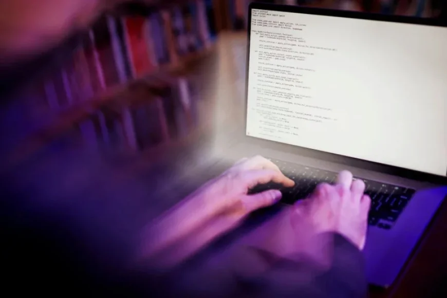 Students Accelerate Online Degrees in Weeks, Raising Alarm Among Educators