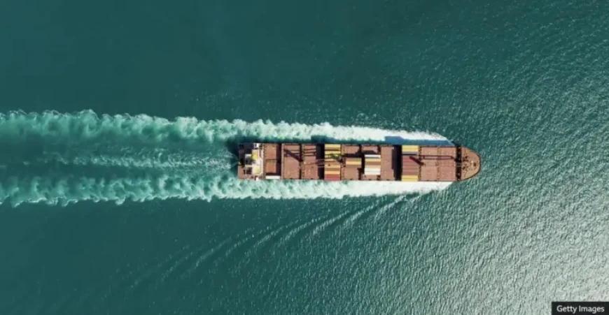 Dynacom Tanker Strait Hormuz: 6.5 Million Barrels and 3 Signals From a Strained Route