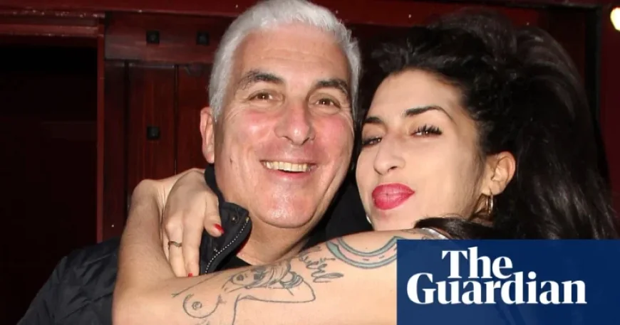 Mitch Winehouse Loses High Court Case Against Amy’s Friends