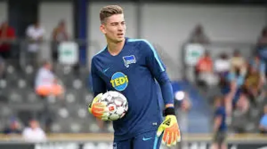 Jonathan Klinsmann breaks neck in Cesena collision, club says