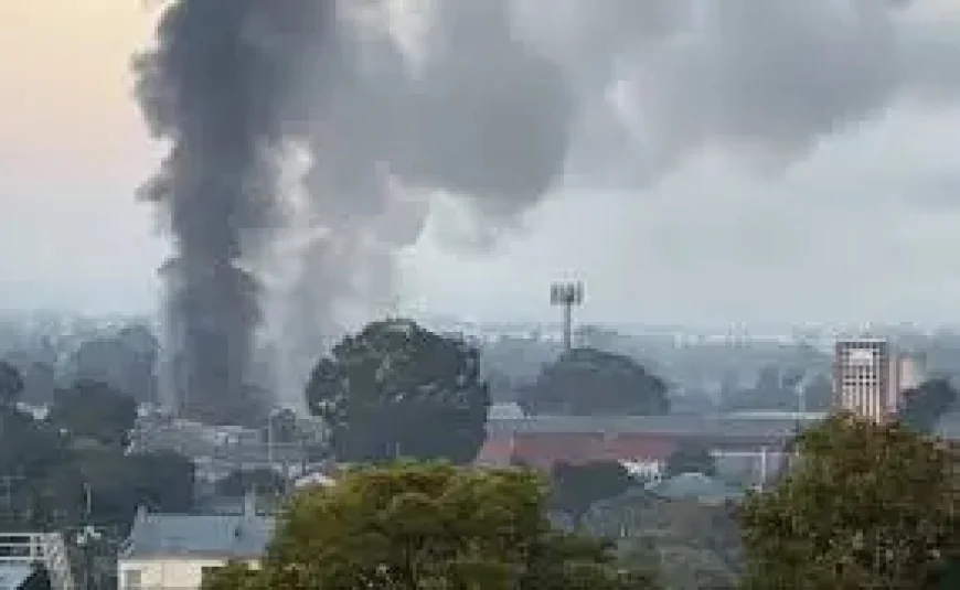 Dandenong Factory Blaze Puts Morning Smoke Warning at the Centre of 21 April Investigation