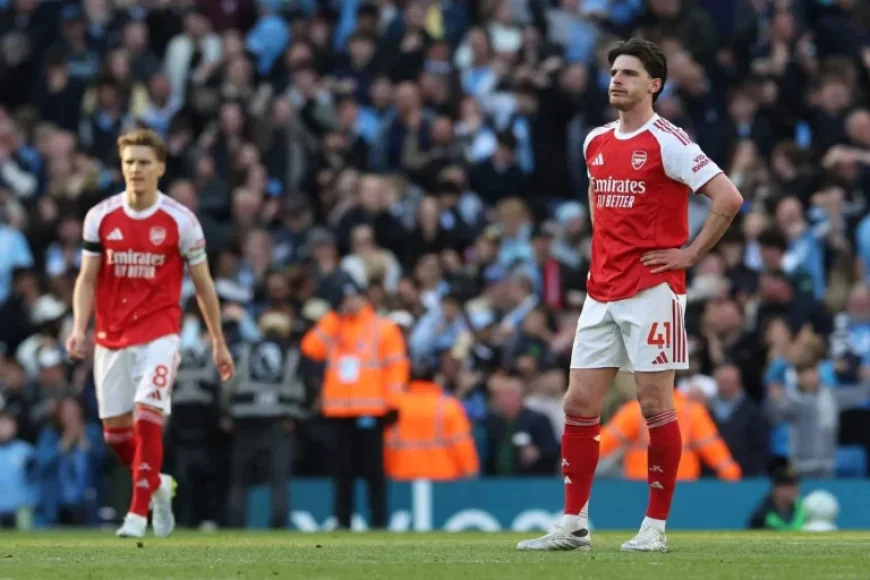 Manchester City Outmaneuvers Arsenal in Build-up Battle