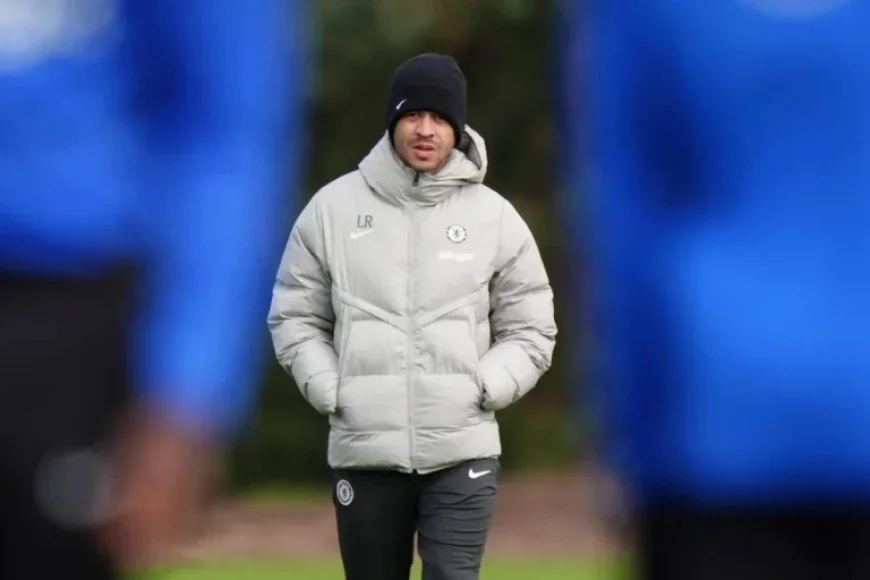 Liam Rosenior’s Authority Lacked at Chelsea from the Start