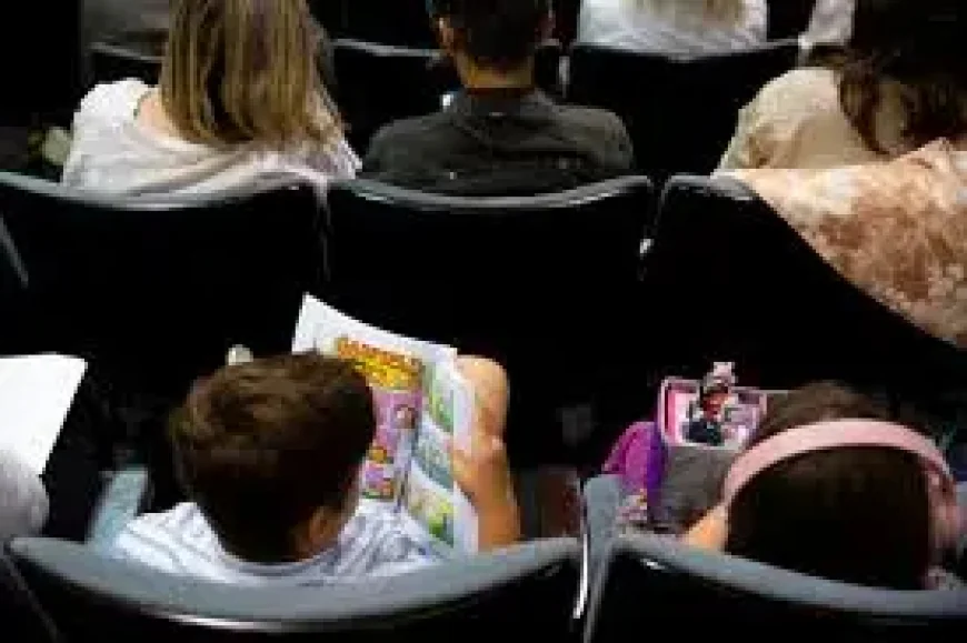 Classroom Screen Limits: Los Angeles Sets a 6-0 Precedent for Major US Schools