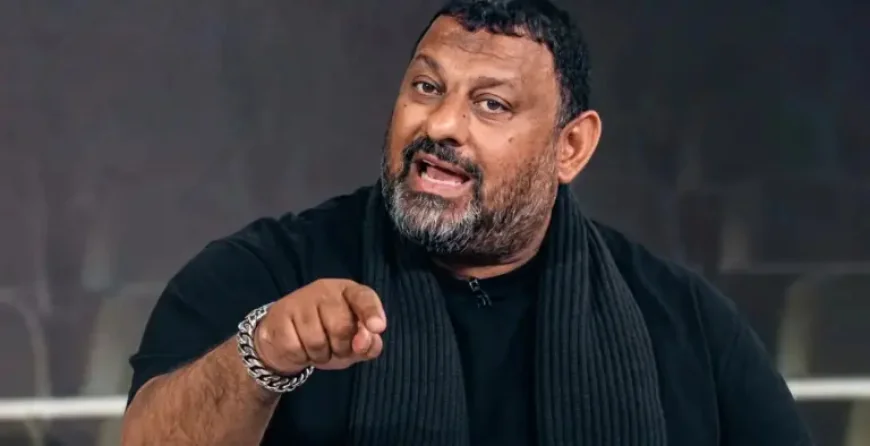 Johnny Nelson and Naseem Hamed Clash Sparks 3 Key Questions as Fans Rally Behind the Former Champion